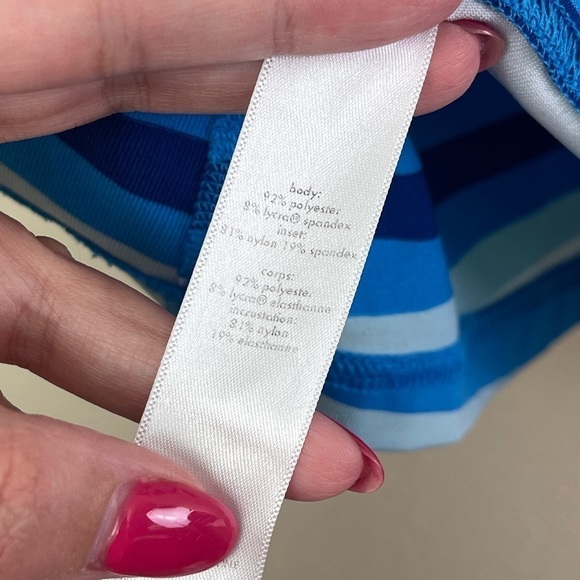 Lucy Tech‎ Activewear V-neck Blue Striped Tank Top Size Medium - Picture 3 of 5